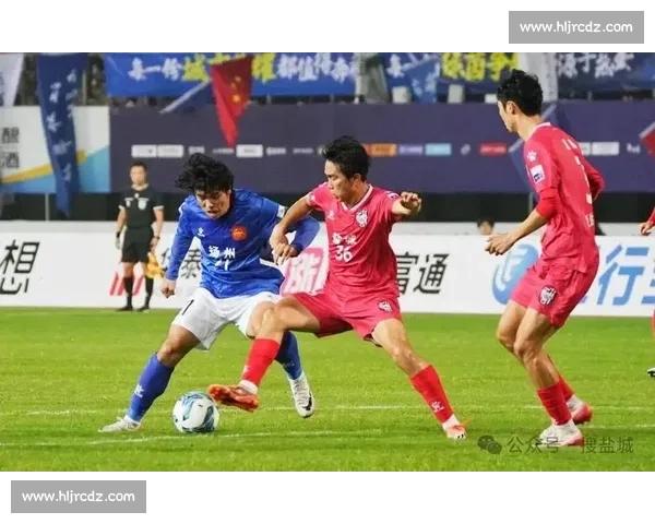 盐城主场 2-0 力克镇江!31833 名球迷见证苏超榜首之争 盐城主场 2-0 力克镇江!31833 名球迷见证苏超榜首之争