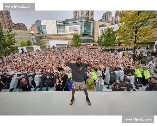 詹姆斯 2025 中国行官宣!9 月开启退役前告别巡演,球迷盼弥补六年遗憾 詹姆斯 2025 中国行官宣!9 月开启退役前告别巡演,球迷盼弥补六年遗憾