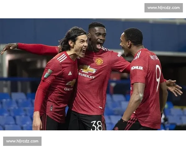 拉热铁腕：十人应战也要碾碎对手防线