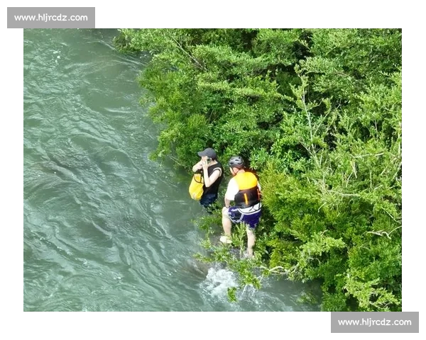 致命沸腾线!救生衣无效,专家紧急提醒夏季远离滚水坝